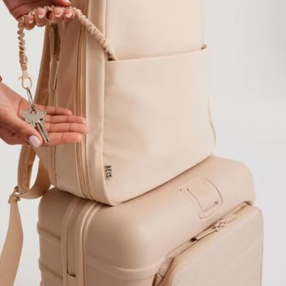 Beis Backpack - image 5